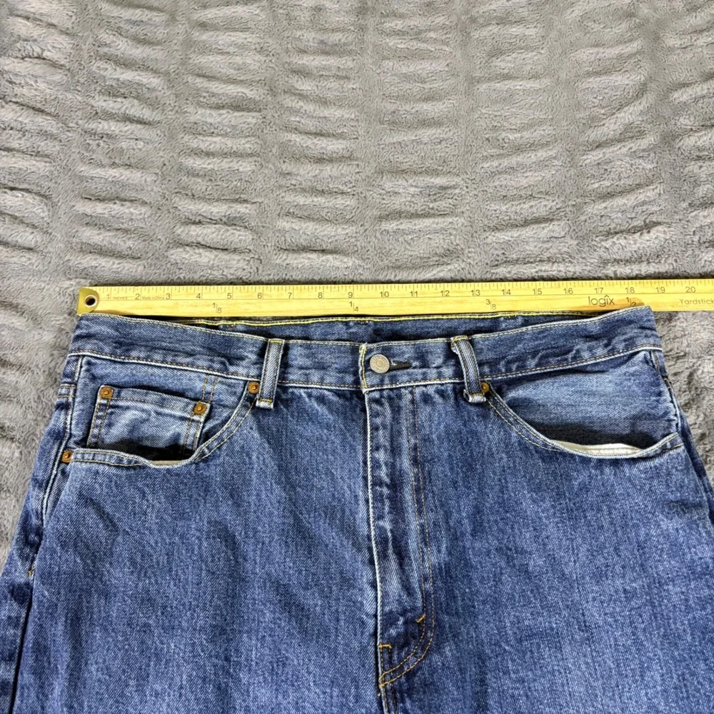 Levis 550 Relaxed Fit Jeans Mens 38x36 Blue Medium Wash Denim Straight Leg AT219